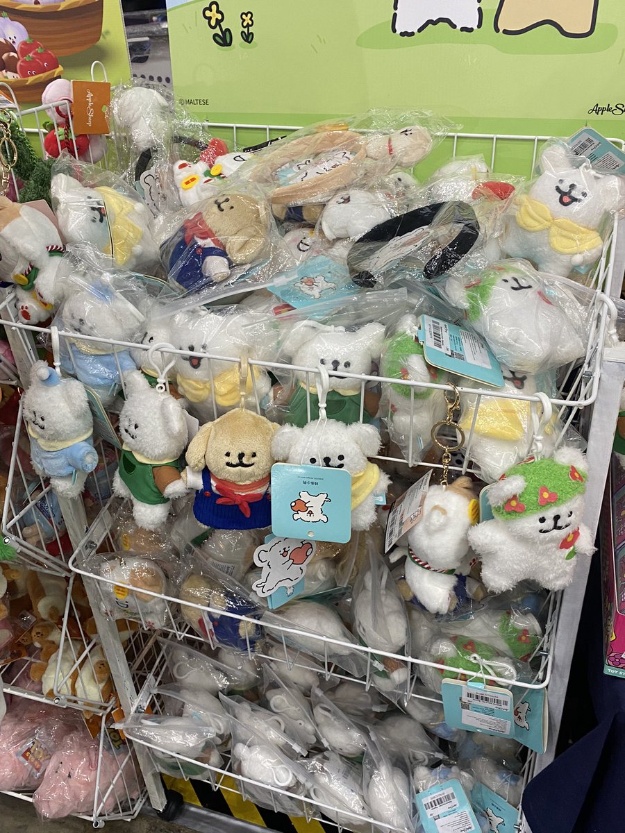 bibulight_'s tweet photo. รับหิ้วงานคอมมาร์ท 2024
💓 ชิ้นแรก 10 บาท
📍ชิ้นต่อไป 30 บาท
📍4 ชิ้นขึ้นไปชิ้นละ 50 บาทจั้บ
📦 ค่าส่ง 50 บาททุกออเดอร์
#รับหิ้ว #commart2024 #CommartComTech บูธอื่นๆภายในงานก็รับน้าาา JIB , BNN, ITcity https://t.co/JjOp3zwTZF