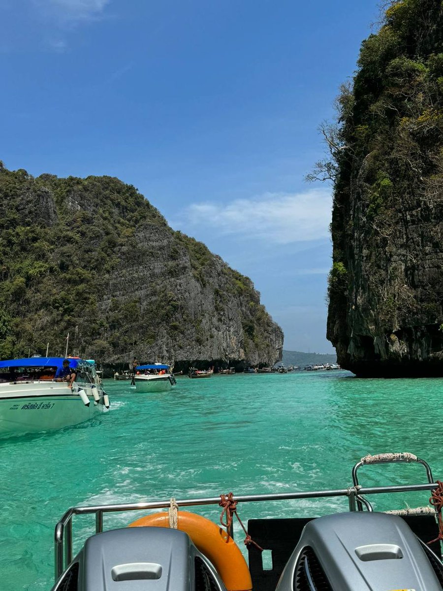 SuofeiyaQ's tweet photo. Diving is risky! Choose carefully! Whether snorkeling or diving, never get too far away from the instructor
# Snorkeling # Diving # Malaysia # Semporna # Semporna dive # Semporna Dive # Malaysia travel # Semporna Guide # Budget travel # Budget travel Guide # Semporna dive https://t.co/MNHFetlsyr