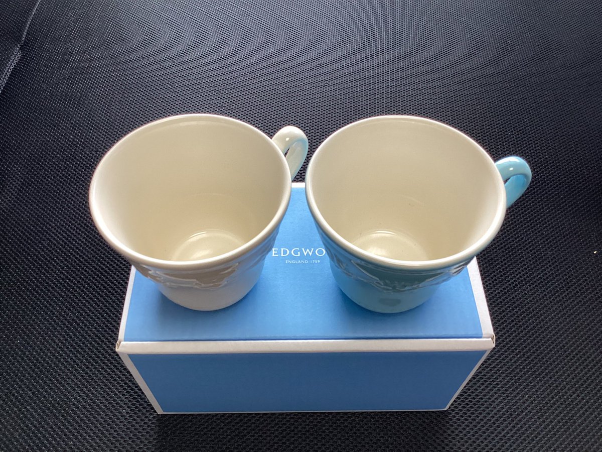 leon_puregold's tweet image. マグカップ　
割ってしまったので通販で調達

電子レンジと食洗機使えない食器は
買わない主義なので
WEDGWOOD

お皿もそうだけど裏面に
「Dishwasher and Microwave safe」
の表記があるから　人の家にお邪魔した時は
裏面確認してから片付けのお手伝い

#Dishwashersafe  #Microwavesafe