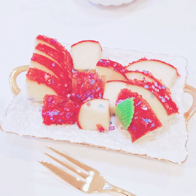 「cake slice plate」 illustration images(Latest)｜5pages
