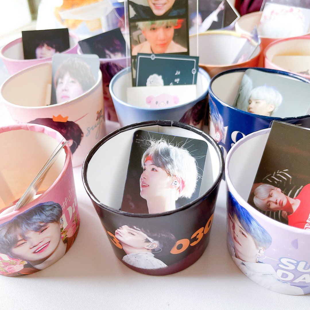k_periphery's tweet image. WTS 

BTS Suga Birthday Cupsleeve 🇰🇷 (2018&amp;amp;2019)

- RM8/SET

🔗：shopee.com.my/k.pheryreadyst…

#BTS #pasarBTS #pasarbtsmy #agustd #suga @BTSMarketMY @pasarBTS