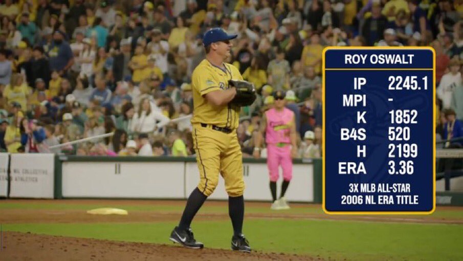 BaseballQuotes1's tweet photo. Roger Clemens and Roy Oswalt both pitched for the Savannah Bananas tonight https://t.co/61jjdIlYVN