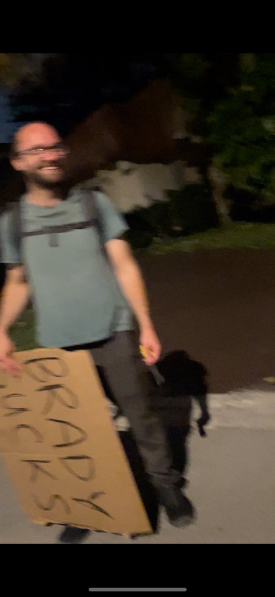 NFTPooh_'s tweet photo. Crazy guy outside Tom Brady’s house! https://t.co/3Slaw6u6uL