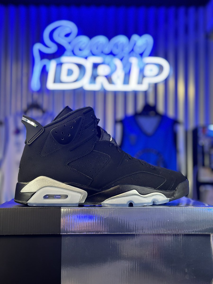 ScoopDrip's tweet photo. Jordan 6 “Chrome”

Size 9.5,10.5

140 Millbury St Worcester MA 01610

#scoopdrip #worcester #canaldistrict #massachusetts #nike #jordan #6 #chorme #black #sneakers #store https://t.co/l5cRlJHouq