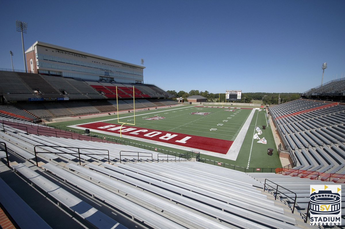 StadiumVagabond's tweet photo. Veterans Memorial Stadium at Larry Blakeney Field (the “Vet”), Troy, Alabama in an 2008 - Home of the Troy State University Trojans - Opened 1950 - Cap 30,470

#troy #alabama #troytrojans #troyalabama #cfb #collegefootball #vet #trojanman #trojan #onetroy #troyuniversity #troyu https://t.co/dHG0xpyFkp