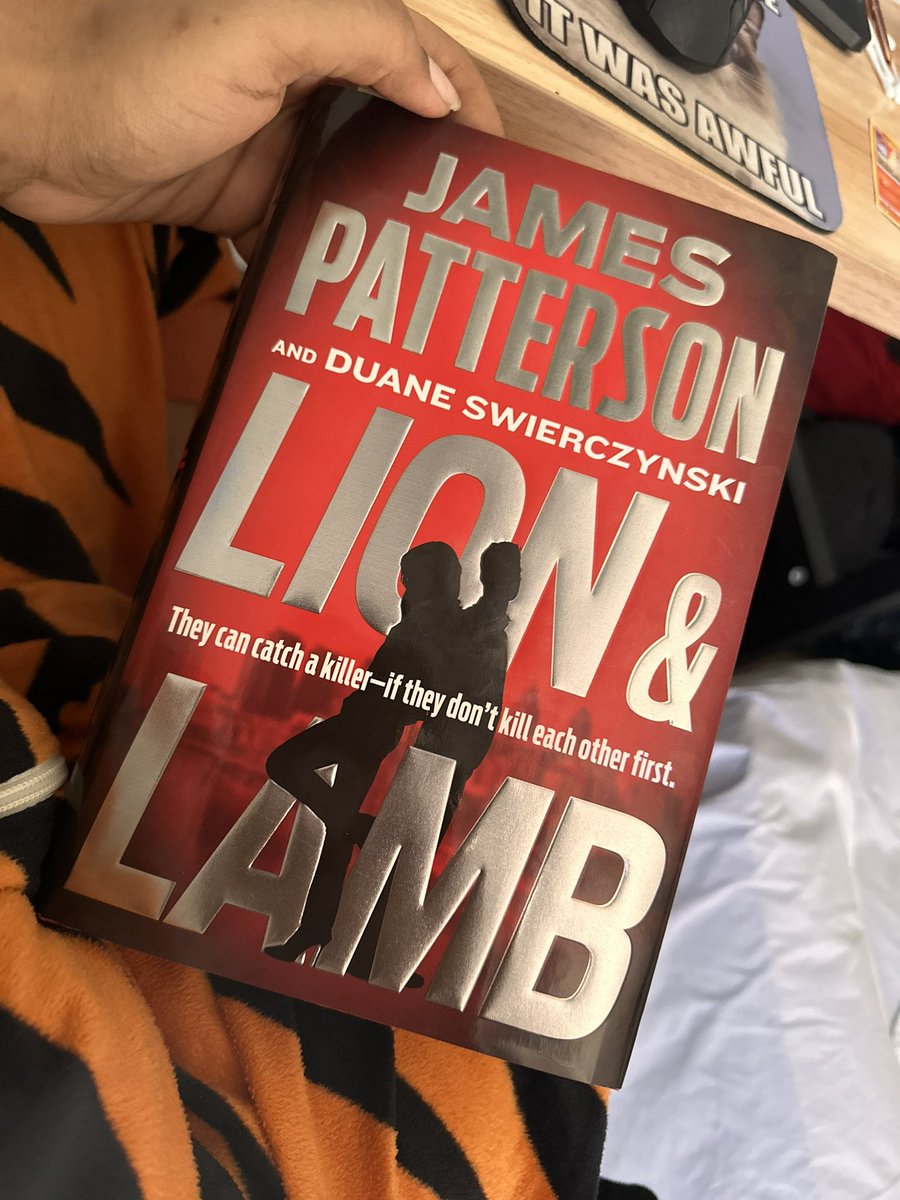 butterflybubles's tweet photo. I been reading yall …. Sorry I been gone and what not. https://t.co/LtTEW6fS17