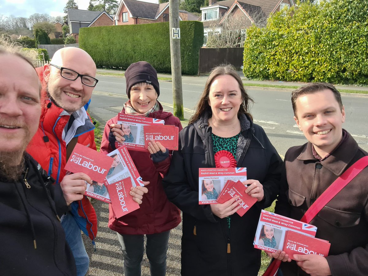 ReigateLabour's tweet photo. A brilliant response on the doorstep today in Redhill West &amp; Wray Common!

It was great to see @jkorchard86 recognised by so many residents. A truly local candidate, at the heart of her community 🏡🌹

#redhill #wraycommon #labourdoorstep https://t.co/HPfkgrzqux