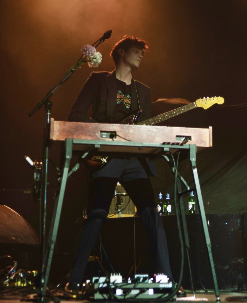 hittfiles's tweet image. 📸 Matt and The Vaccines photographed by Emma Gray for Buzzkill Magazine!

(@/egray.jpg on Instagram)