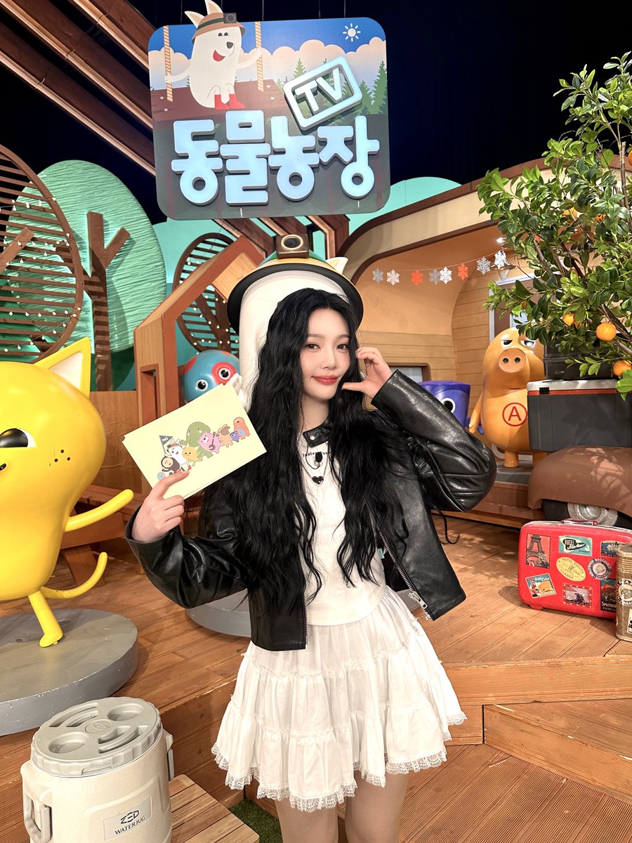 RVsmtown's tweet photo. 😄💚
일요일 9시30분 동물농장

#조이 #JOY
#레드벨벳 #RedVelvet
#TV동물농장 https://t.co/o2PTQacrAt