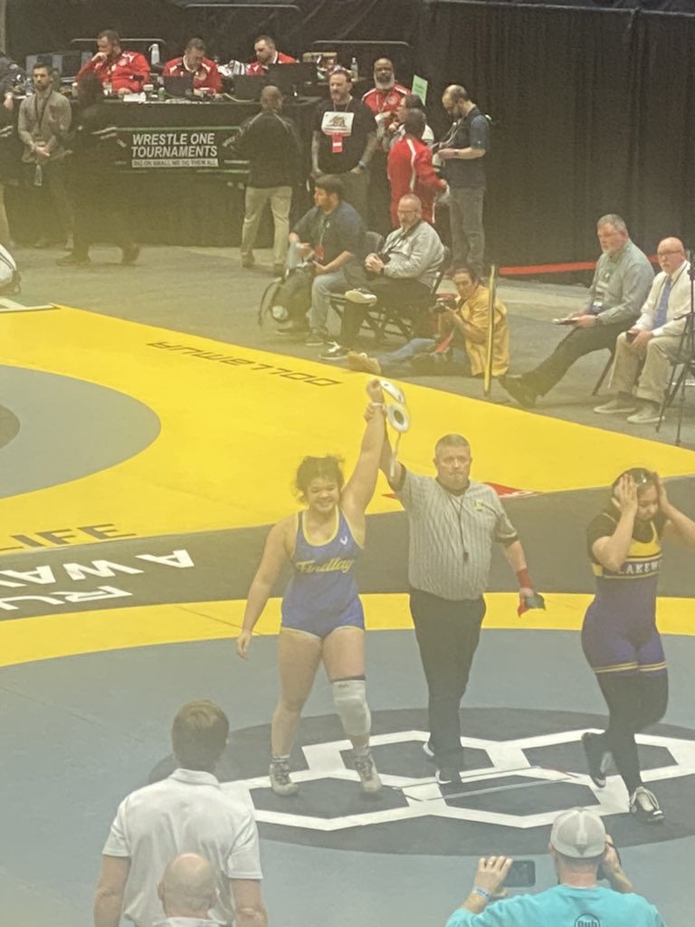 Laney with the win!  Wrestles tomorrow evening for title!!!  #TrojanTrue.