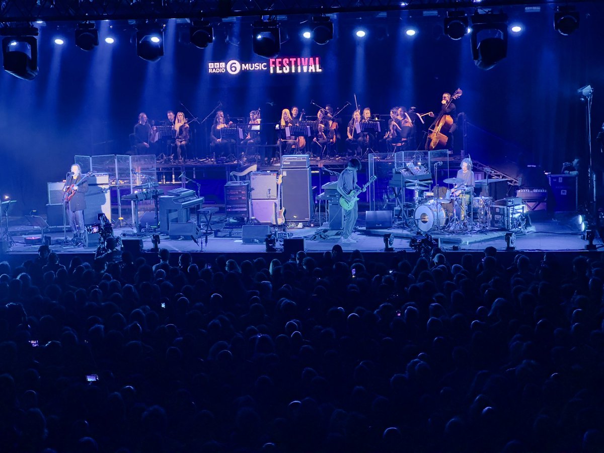 A truly special-feeling night out in Manchester getting to watch @thesmiletheband perform with the @LCOrchestra as part of @BBC6Music‘s #6MusicFestival at @O2VicWarehouse!