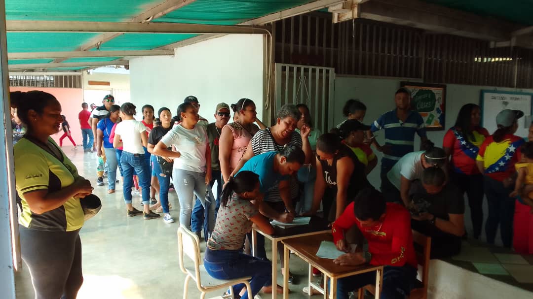 Desde el municipio girardot del estados cojedes nuestras bases dijeron si a nuestro candidato nicolas en asamblea de UBCH el que va es nicolas #LoQueDiganLasBases