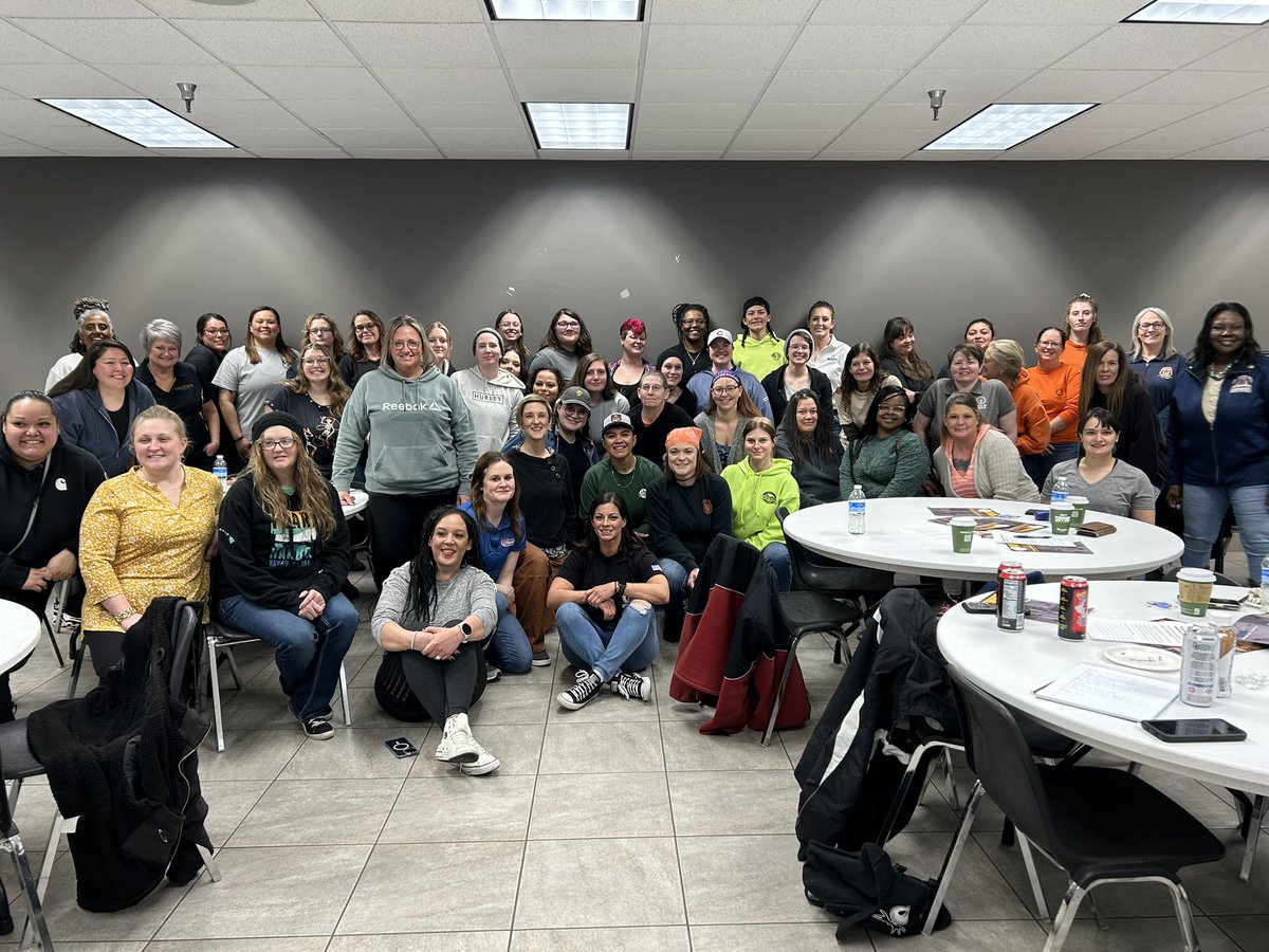 Today was the annual Iowa Women In Trades Leadership Summit! Over 50 tradeswomen from across Iowa attended the full-day conference! 💪🗣️ Many thanks to @KonfrstForHouse & @CLUWNational President Elise Bryant for speaking!👏 #iowaskilledtrades #iowaconstruction @NABTU @NABTU_TWBN