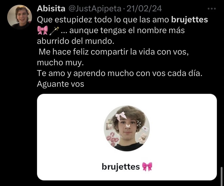 grlfndrr's tweet photo. - ¿DONDE ESTÁ EL AMOOOOOR?
- DÉJAME QUE VUELVA A ACARICIAR TU PELO DÉJAME QUE FUNDA TU PECHO EN MI PECHO VOLVER A PINTAR DE COLORES EL CIELO….

LPTM REVIVAN QUE LAS EXTRAÑO https://t.co/RSqpczMJSF