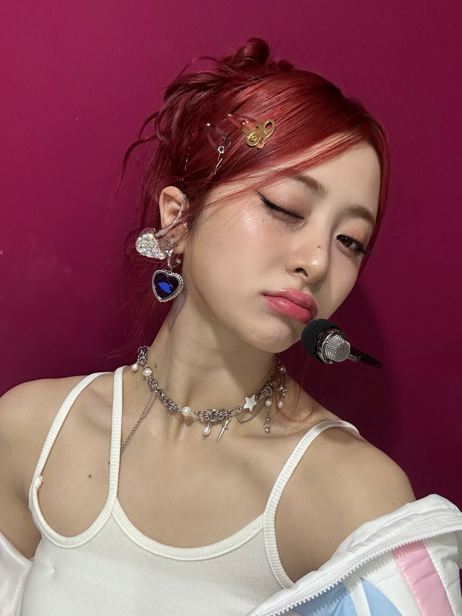 ᨦ HUH YUNJIN CLOSET ᨩ on X: 