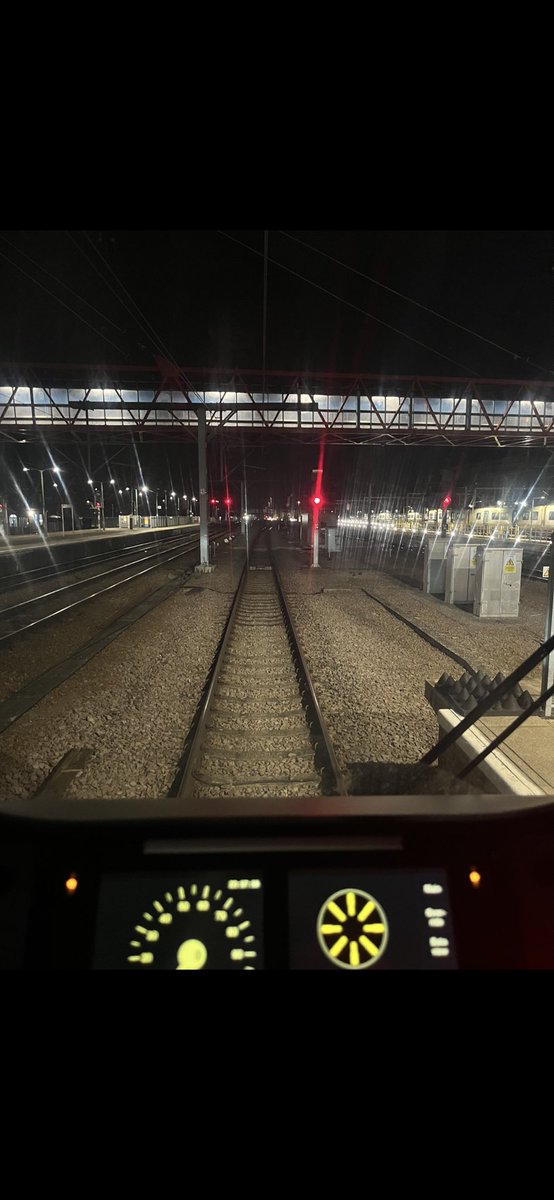 Late night shunting #traindriver #railway #railwayfamily