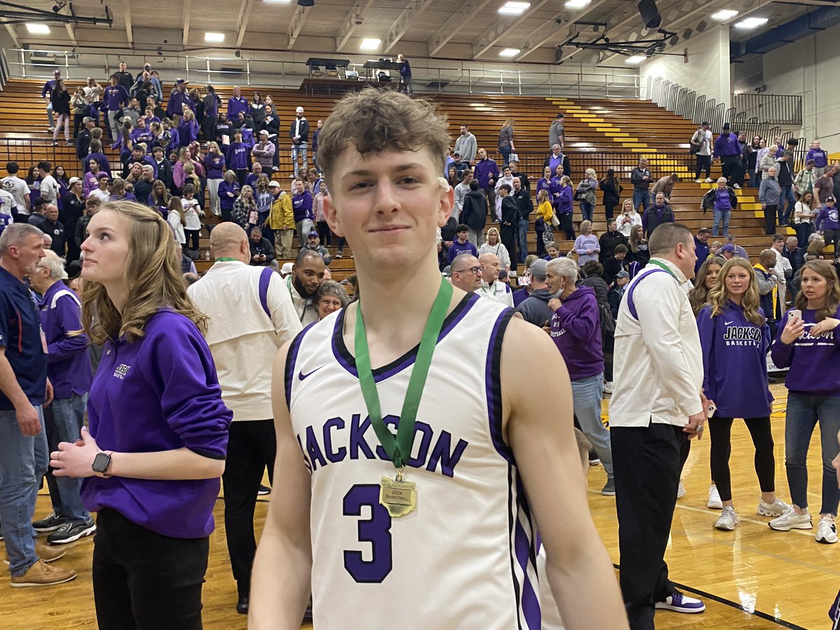 @Q92Sports (@q92sports) on Twitter photo District Champs!
The Jackson Polar Bears hang on to beat Mentor 80-75.
Here are photos from the celebration, interviews with players are coming. #Q92Sports <a href="/PurpleNGoldCrew/">Jackson Basketball</a> <a href="/J_Horsemen/">Jackson Horsemen</a> <a href="/Lady_BearsBBall/">Jackson Lady Bears</a> <a href="/PolarBearAD/">JHS Athletics</a> <a href="/FederalLeagueOH/">Federal League</a> District Champs!
The Jackson Polar Bears hang on to beat Mentor 80-75.
Here are photos from the celebration, interviews with players are coming. #Q92Sports <a href="/PurpleNGoldCrew/">Jackson Basketball</a> <a href="/J_Horsemen/">Jackson Horsemen</a> <a href="/Lady_BearsBBall/">Jackson Lady Bears</a> <a href="/PolarBearAD/">JHS Athletics</a> <a href="/FederalLeagueOH/">Federal League</a>