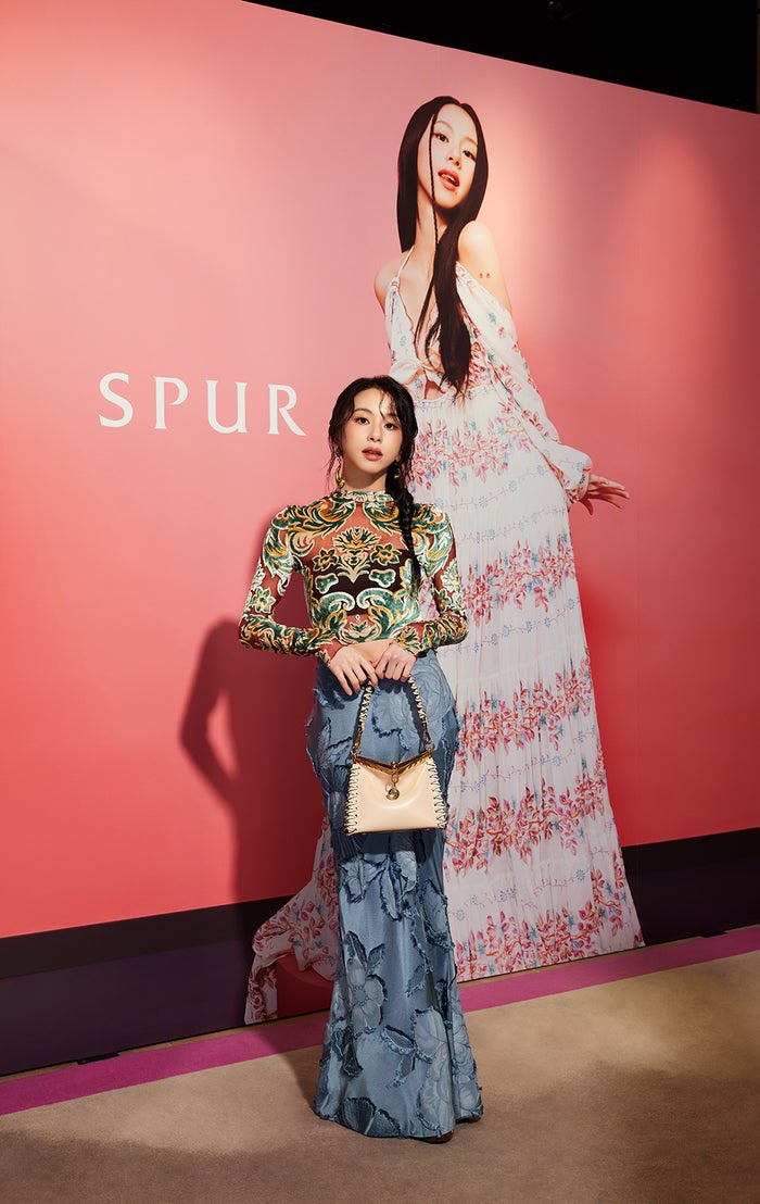 CHAEYOUNG at the 'ETRO x CHAEYOUNG PHOTO GALLERY' event #TWICE #트와이스 #CHAEYOUNG #채영