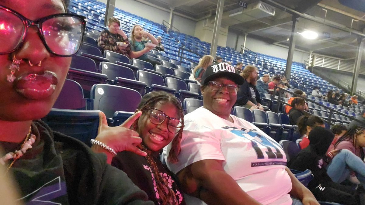 tygress123's tweet photo. #WWEAlexandria https://t.co/GJod7MDyXO