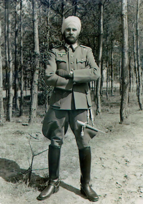 Newly promoted Leutnant Sant Singh in his immaculate new uniform, complete with dress dagger, 1943. (Peter Krappe Collection)

At a ceremony held at the regimental headquarters in Lacanau-Ville on  1st October 1943,