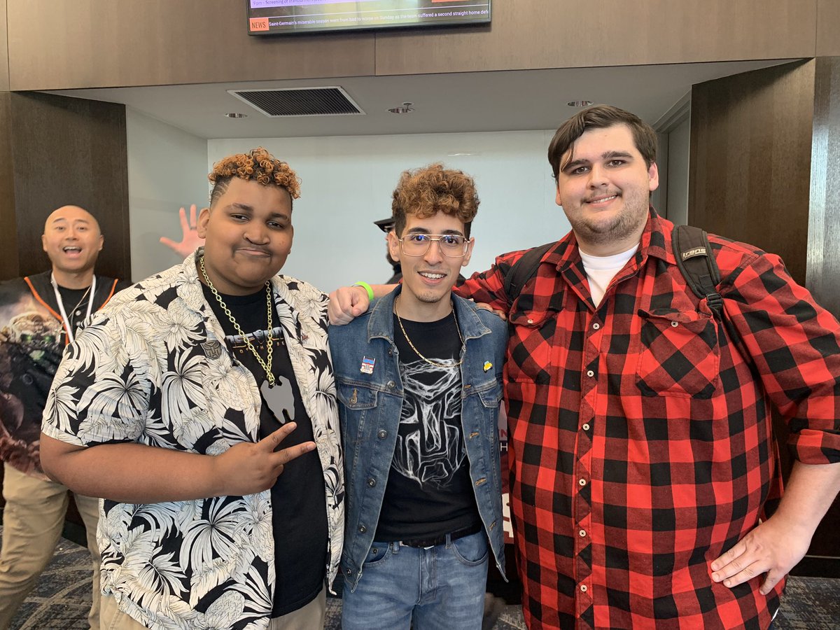 xeno_world's tweet photo. Ran into @AlfonsoNation and Primus the Creator today, was nice meeting them today. https://t.co/LNztpLhSrQ