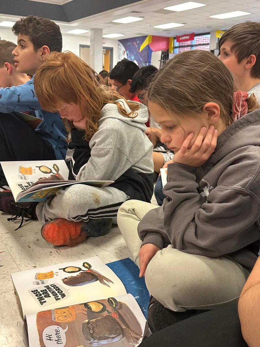 J. Kapuchuck (@principalkap) on Twitter photo As a culmination to #ReadAcrossAmerica week each of our 560 <a href="/PeakViewES/">Peak View Elementary School</a> students listened to and then received a copy of The Legend of Rock, Paper, Scissors by <a href="/DrewDaywalt/">Drew Daywalt</a> As a culmination to #ReadAcrossAmerica week each of our 560 <a href="/PeakViewES/">Peak View Elementary School</a> students listened to and then received a copy of The Legend of Rock, Paper, Scissors by <a href="/DrewDaywalt/">Drew Daywalt</a>