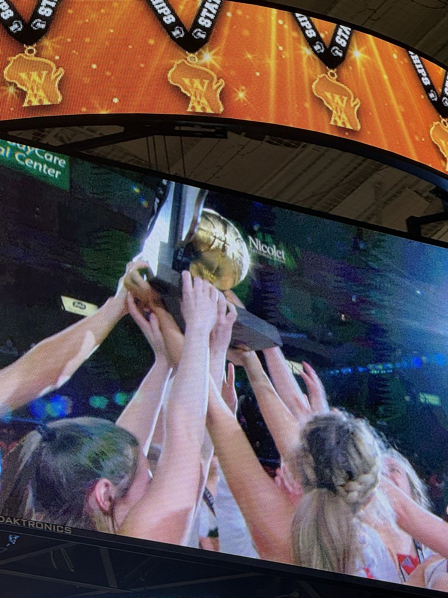 That’s a great look, <a href="/arrowheadgirlBB/">ArrowheadGirlsBball</a>! Congratulations. #teAm