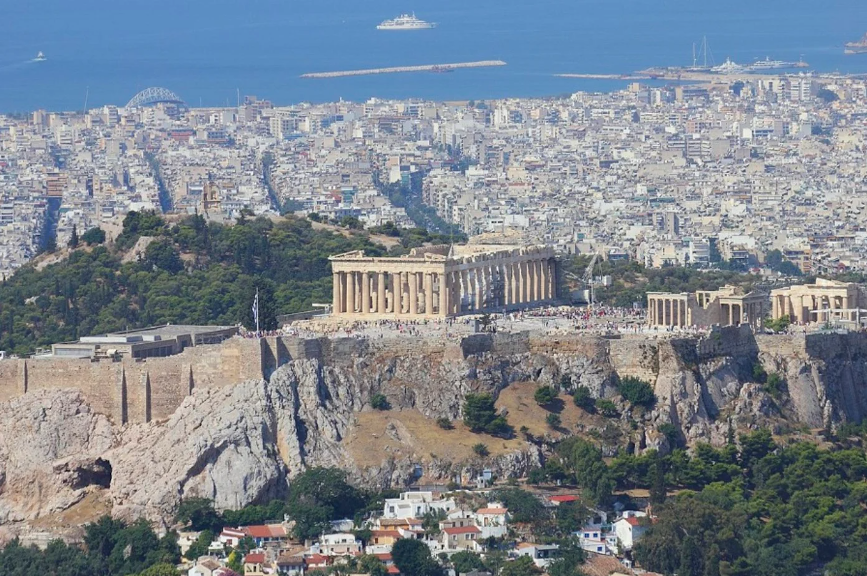 Good morning philhellenes🇬🇷

'Μα σε ψάχνω απεγνωσμένα στην Αθήνα μου'