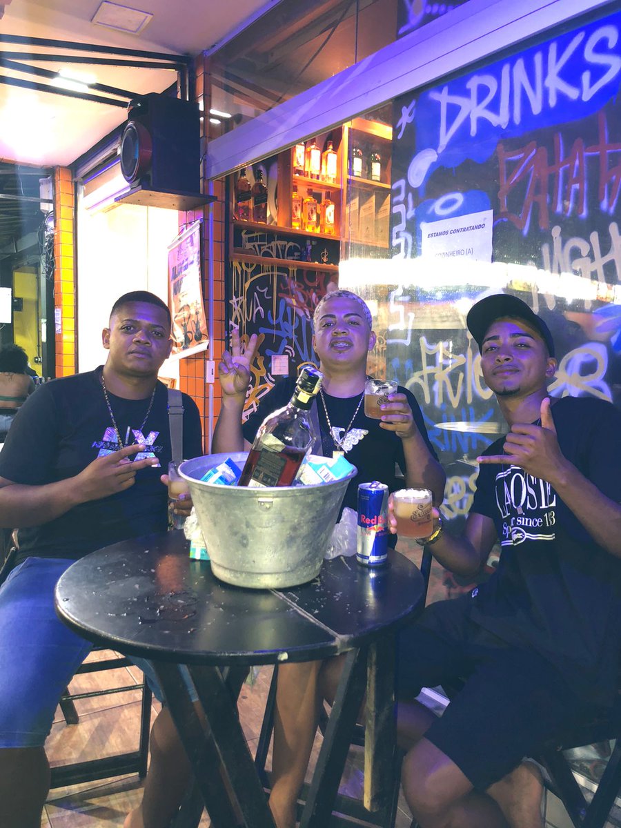 Tropa do mais novo e seu bando 🥳🎵🥃