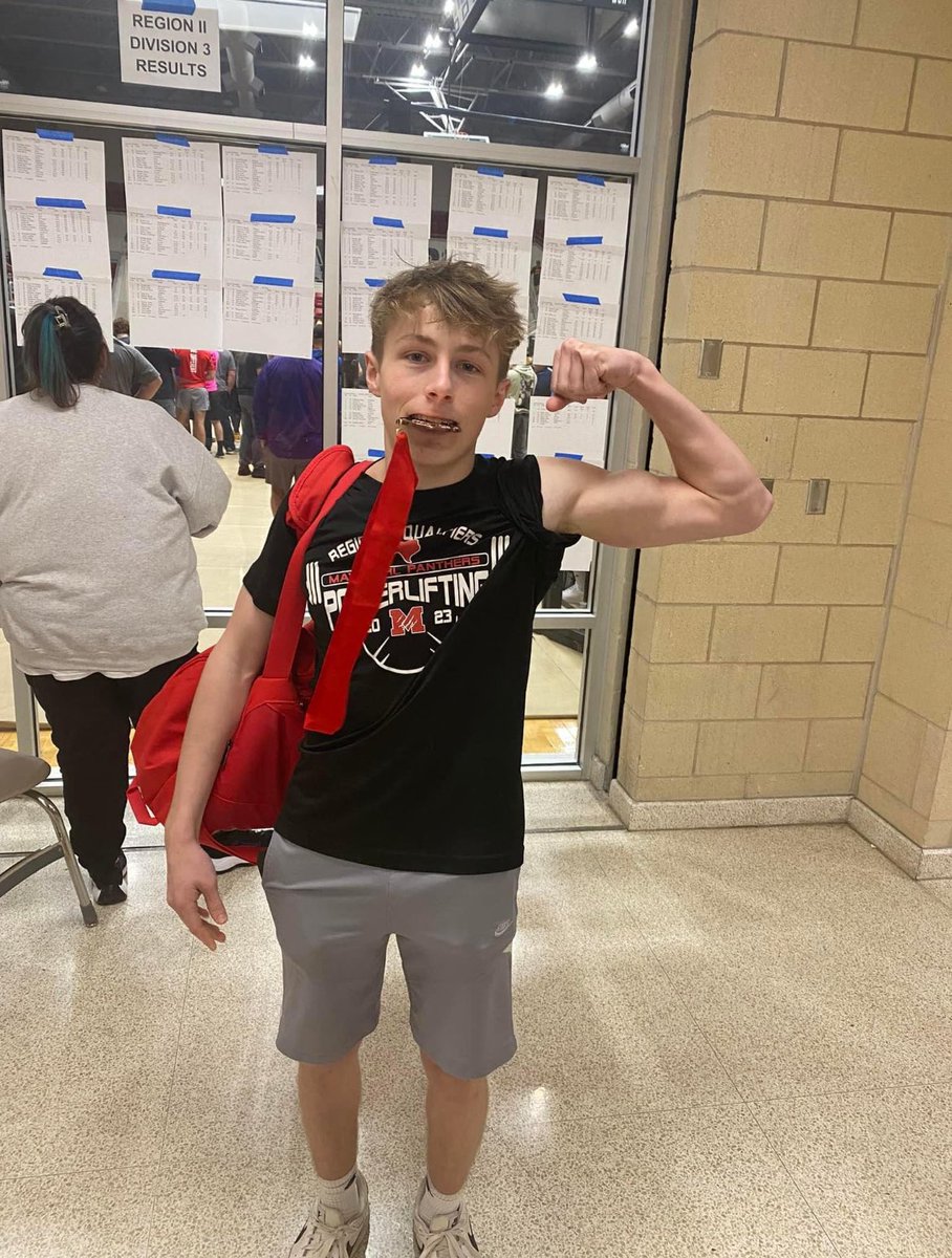 Pearl Stool tweet media