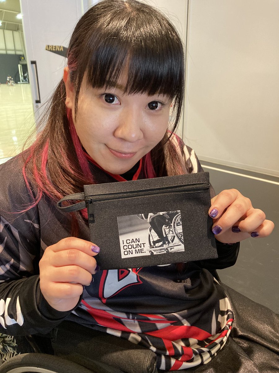 MPwheelchairs's tweet image. 車いすバスケットボールチーム🏀
#COOLS
#古矢千尋 選手より
Coolsグッズ貰いました

小さなポーチに
「I CAN COUNT ON ME」
（任せて！）

「自分が1番信じられない笑😆」
（本人談）

何を入れるか？は貴方次第
（写真車両:松永製作所MPB-MAX）