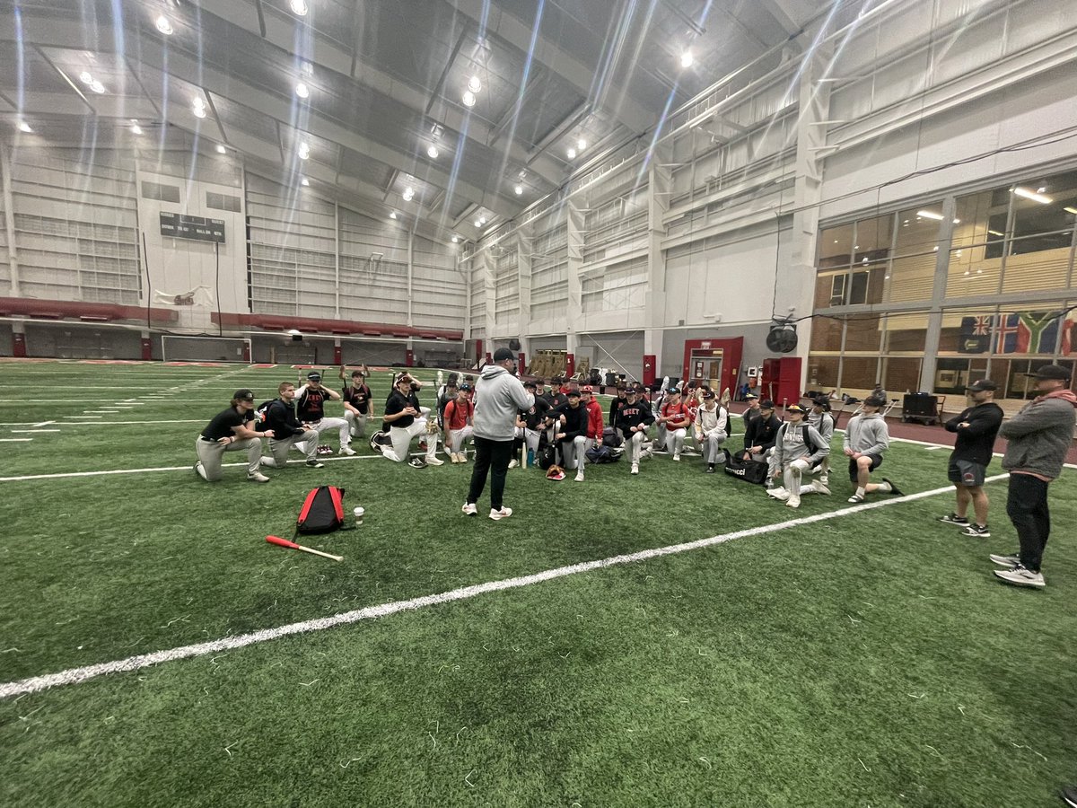 CoachLawler9's tweet photo. Great workout at NIU today! https://t.co/zse64CwMRT