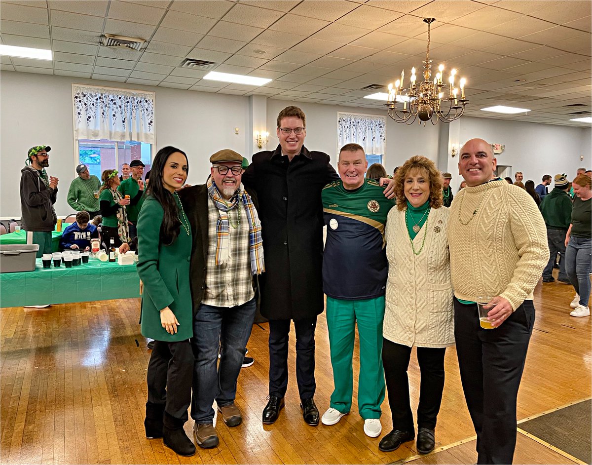 MarkSvensson's tweet image. Wonderful time celebrating St. Patrick’s Day 🍀 with our friends in #Peekskill! A little rain couldn’t stop the fun!
