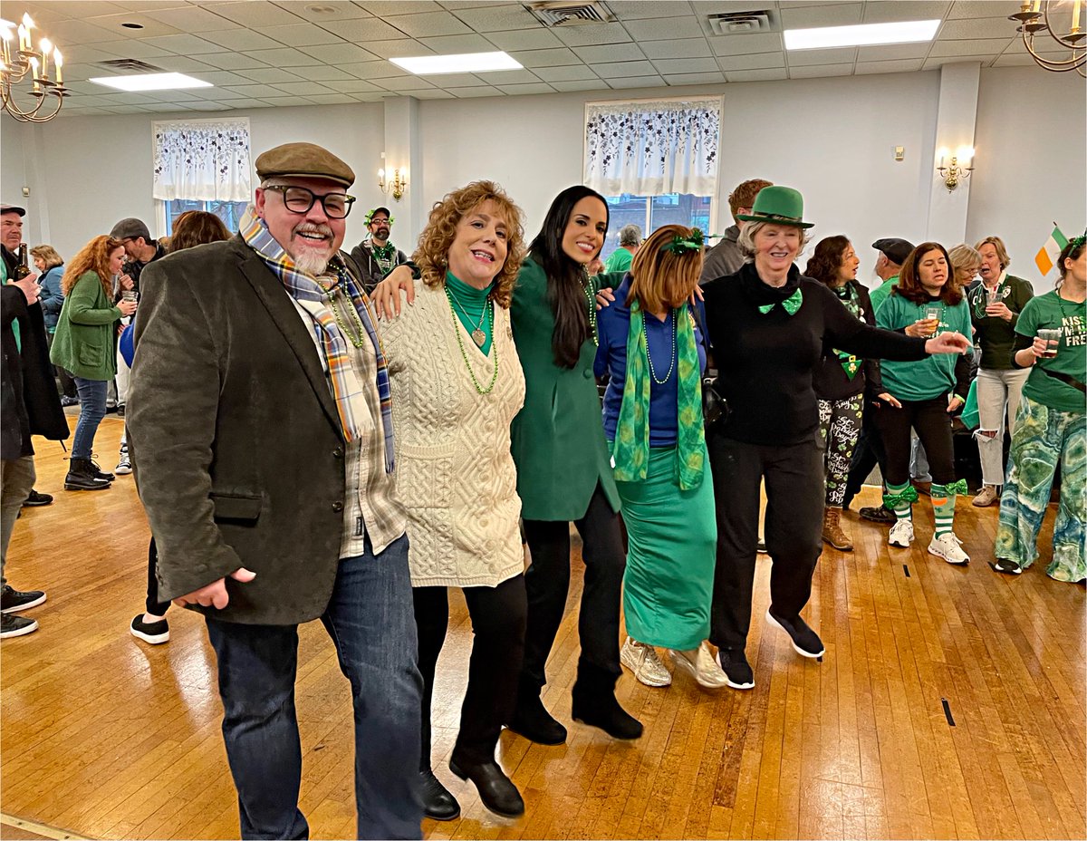 MarkSvensson's tweet image. Wonderful time celebrating St. Patrick’s Day 🍀 with our friends in #Peekskill! A little rain couldn’t stop the fun!