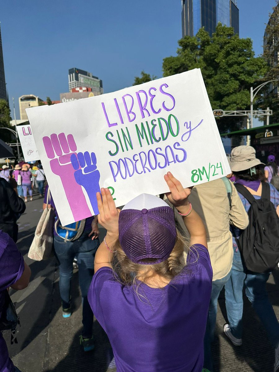 EdnaDiazMx's tweet photo. ❌ 592 fueron víctimas de trata de personas.
❌ 39 violaciones diarias a mujeres.
❌ 7 mil 218 casos de lesiones dolosas a mujeres.
¡Esta lucha es por las que estamos, por las que estuvieron y por las que estarán!

#8M
#DíaInternacionalDeLaMujer
#PorMéxico
#PorMichoacán
#PorTodas https://t.co/TiyE9mXfn6