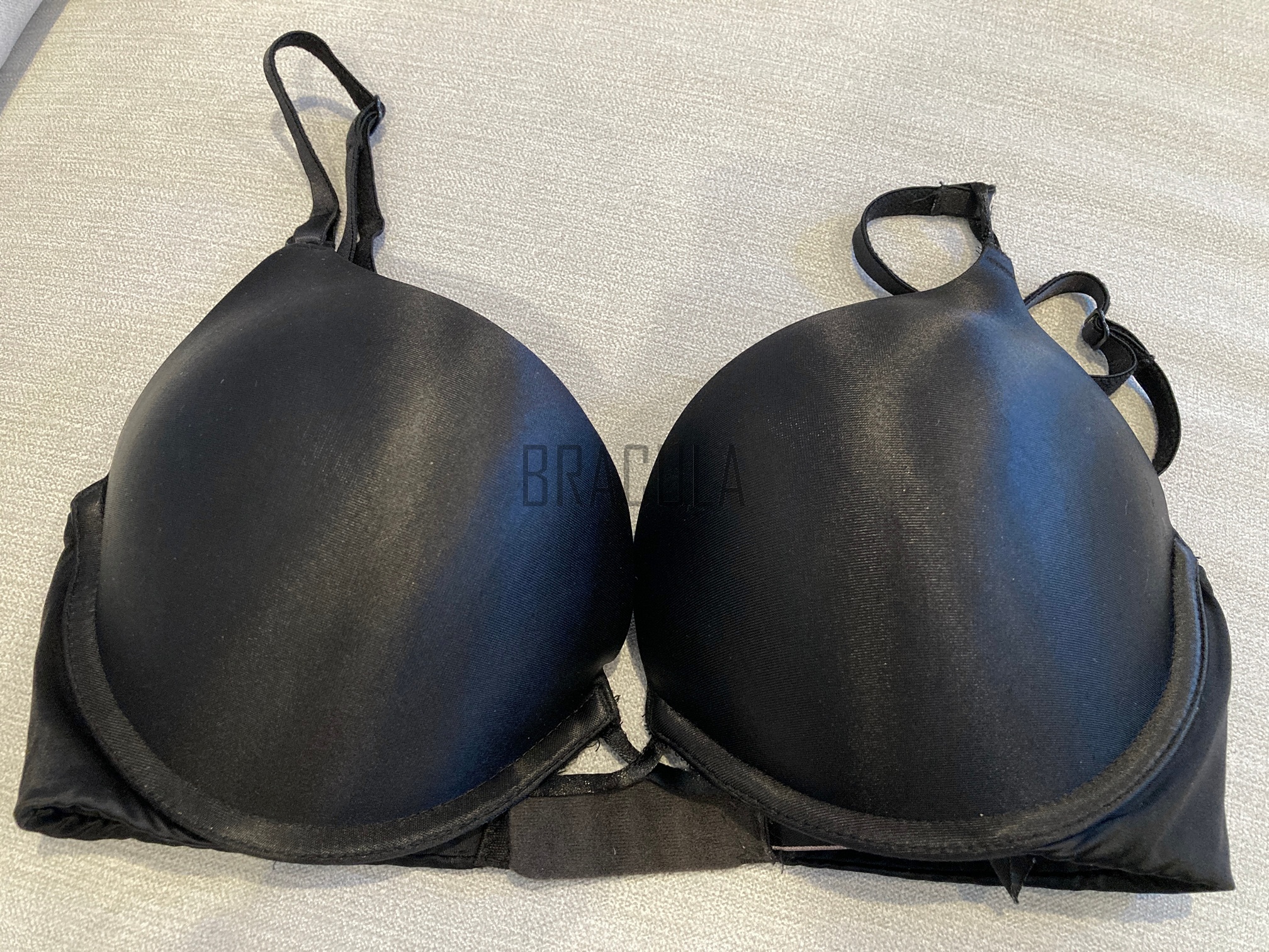 Bracula on X: Classic Victoria's Secret black Bombshell bra in