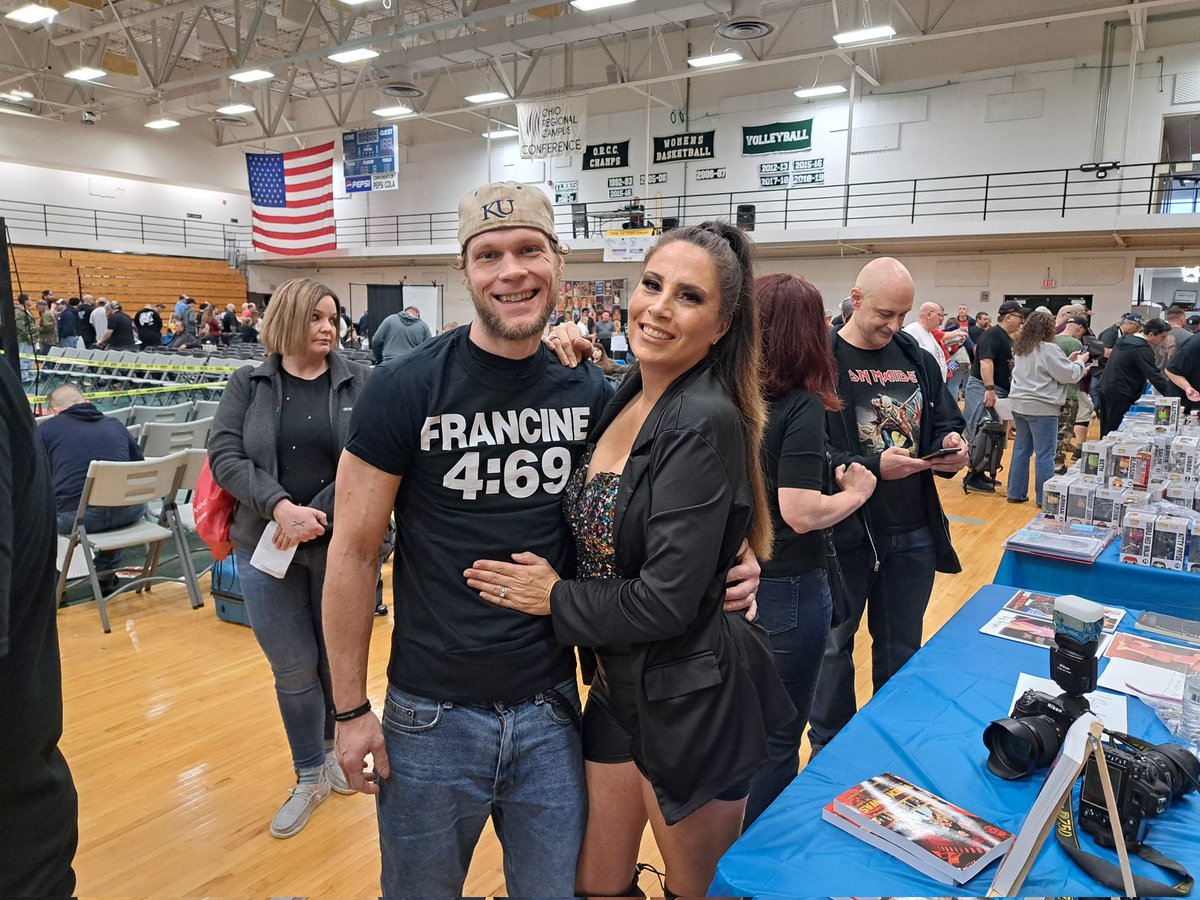 KyleUitto's tweet photo. This isn't a throwback, @ECWDivaFrancine still looks this good. #SmokeShow https://t.co/j1sJ7hmsgi