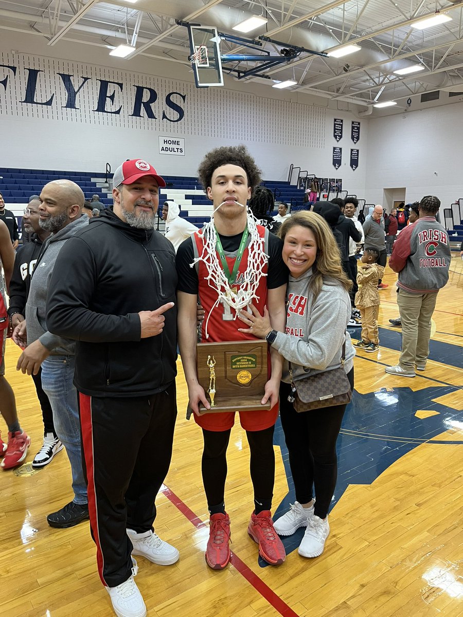 KristianBrown's tweet photo. Isaiah Brenneman is the first Central Catholic Basketball player to win THREE District titles at CC! 
  
I will tell you that he’s had the most amazing teammates over the last four years. 
Congrats Coaches and TEAM. ☘️ https://t.co/O4EgIX6GYq