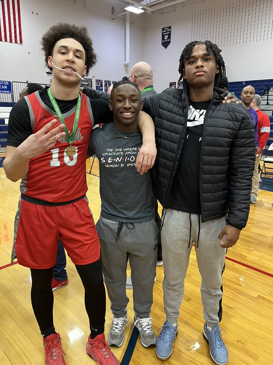 KristianBrown's tweet photo. Isaiah Brenneman is the first Central Catholic Basketball player to win THREE District titles at CC! 
  
I will tell you that he’s had the most amazing teammates over the last four years. 
Congrats Coaches and TEAM. ☘️ https://t.co/O4EgIX6GYq