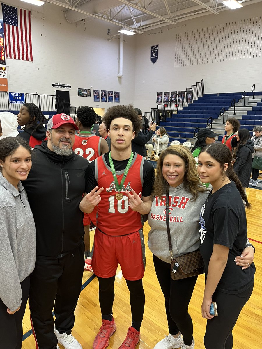 KristianBrown's tweet photo. Isaiah Brenneman is the first Central Catholic Basketball player to win THREE District titles at CC! 
  
I will tell you that he’s had the most amazing teammates over the last four years. 
Congrats Coaches and TEAM. ☘️ https://t.co/O4EgIX6GYq
