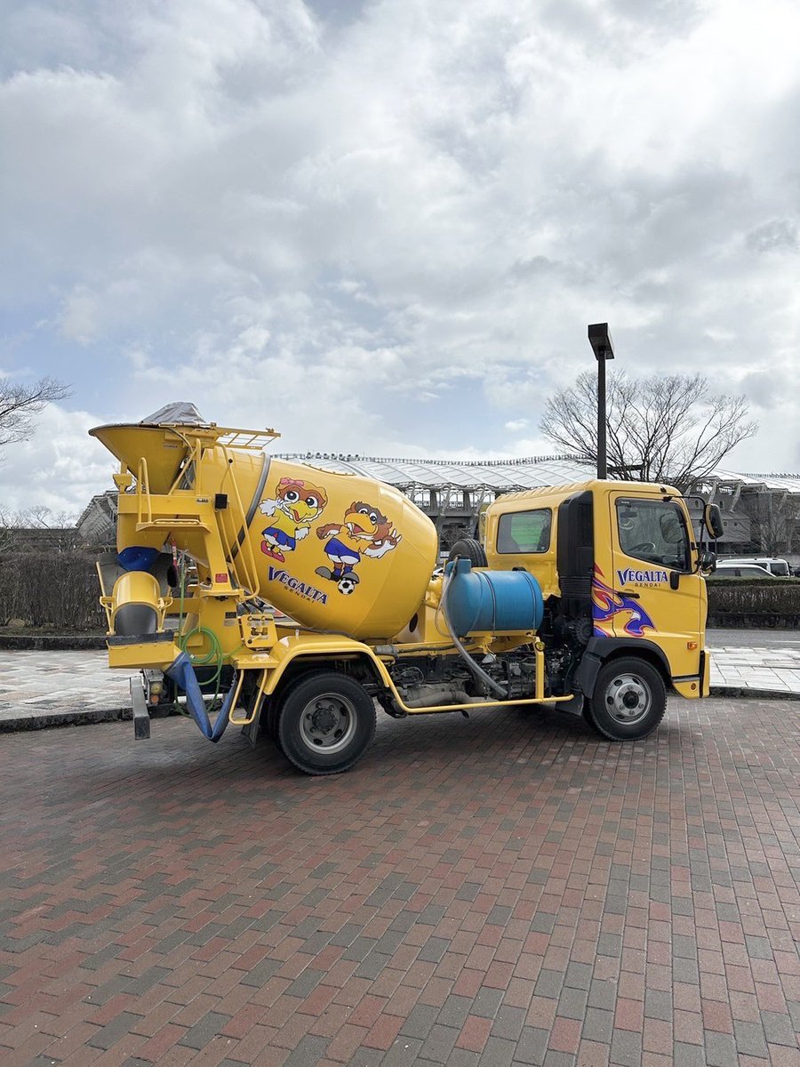 taihaku_namacon's tweet photo. ガンバレ、ベガルタ仙台✨
#ベガルタ仙台
#VEGALTA
#ユアスタ 
#タイハク https://t.co/hUFUZzXdw4
