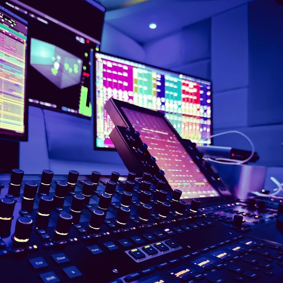AvidProTools's tweet photo. 🔊 Dolby Atmos mix
📷 https://t.co/oAL3t30D0d
▶️ https://t.co/xfmRkQ7RPJ
#dolbyatmos #atmosmix #avids6 #musicproduction #daw #avidprotools #protools #avid https://t.co/nj9PnEYM4H