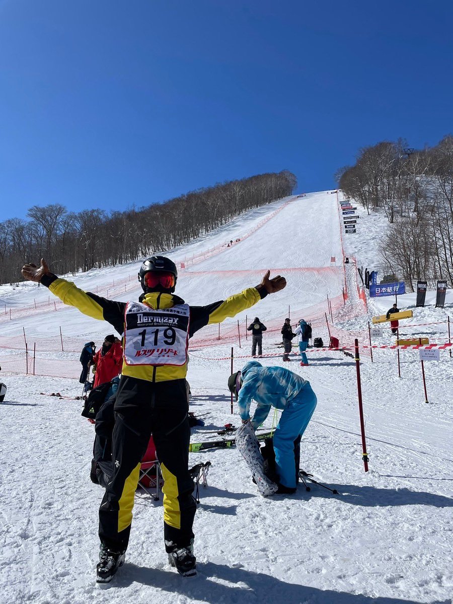 tusBLITZ's tweet photo. 前部長が千葉県6位で予選を通過し、全日本に出場してきました！北海道のルスツリゾートを満喫してきました！笑

#春から理科大
#基礎スキー
#スキーサークル
#東京理科大
#新歓 https://t.co/WdhUVHGYz0