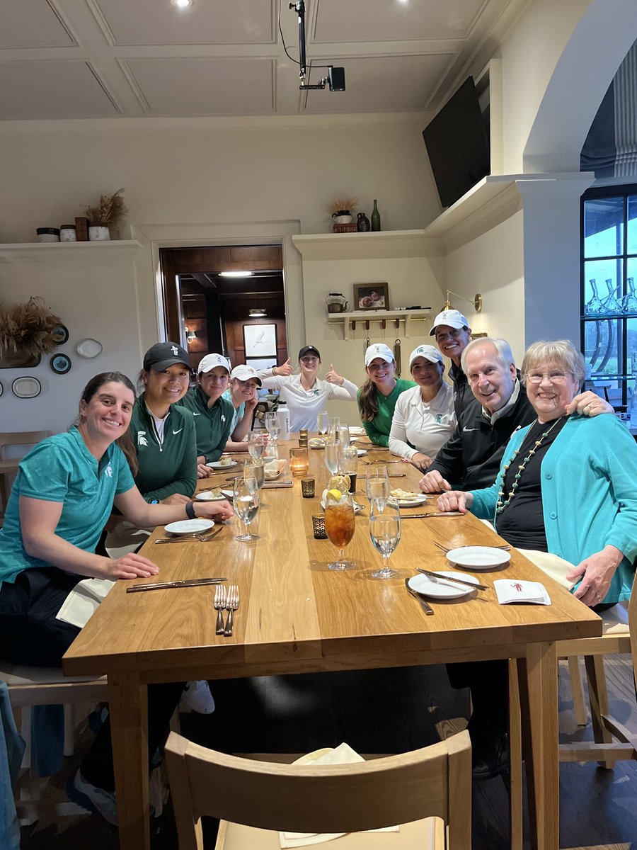 MSU_WGolf's tweet photo. Wonderful day at Cassique on Kiawah. #whataplace! https://t.co/MResa7XdoN