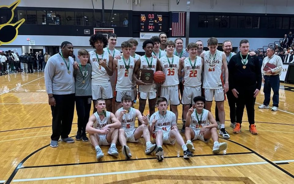 DelawareXC's tweet image. Great day to be a Pacer! Congratulations boys!