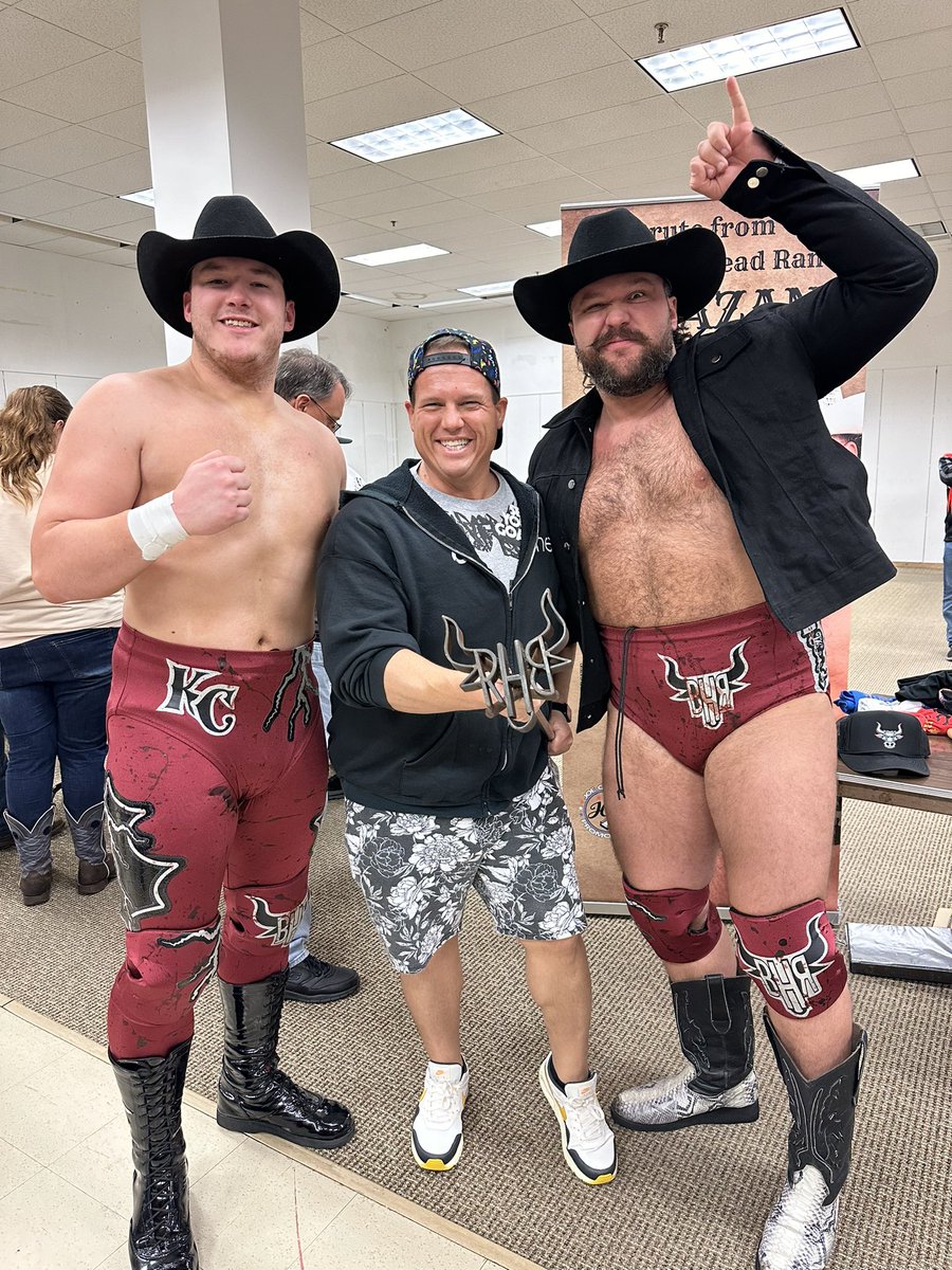 It’s extra MEATY at @rysewrestling with @AjCazana and @CazanaKC in the house! @nwa