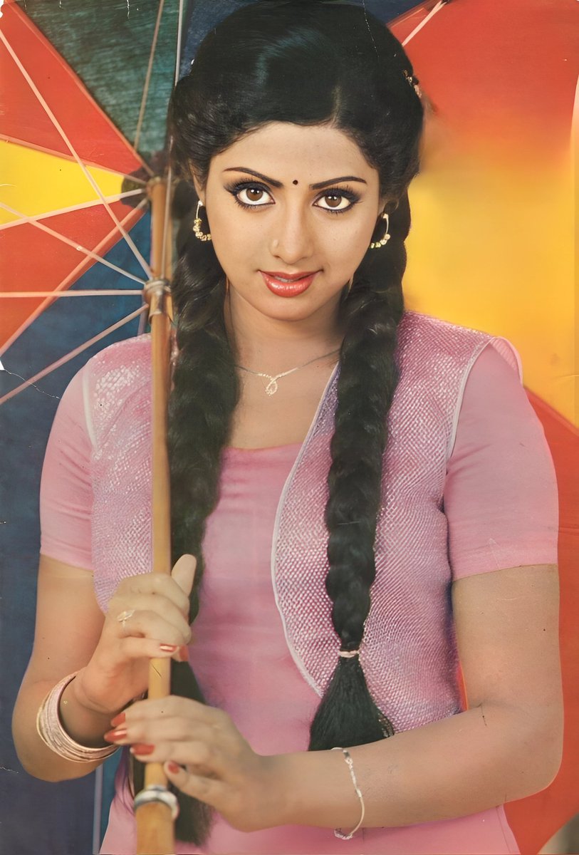 Athiloka sundari sridevi Beautiful pic
#Sridevi #bestactress #Bollywood #Tollywood 
#actresssridevi