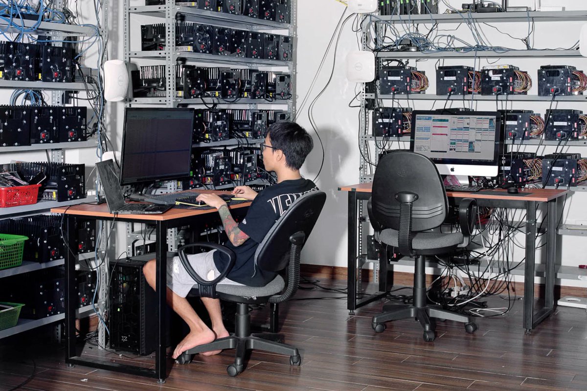 Fullstack HQ tweet media