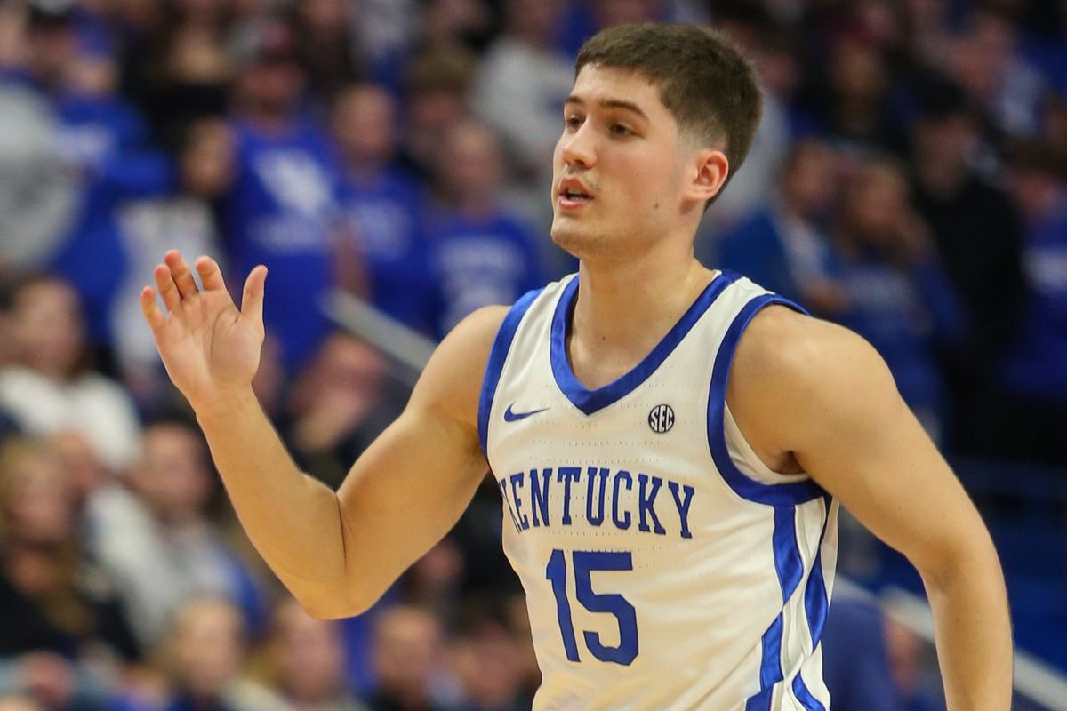 coleadamss's tweet photo. Cold ass white boys with aura in college basketball are alive and well https://t.co/lZYLZFEyw6