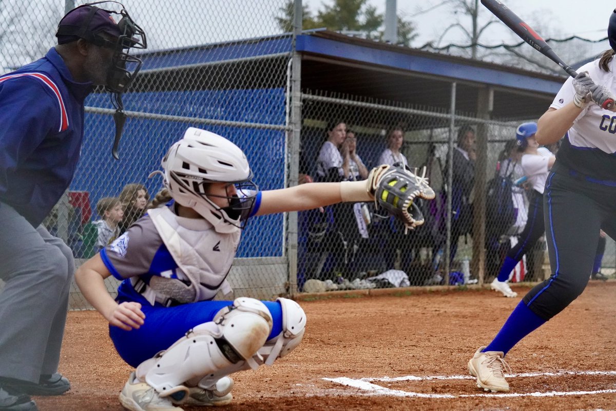 Great win on the road for the Lady Bulldogs. Went 2-3 at the plate and had a no hitter with 11 strikeouts. Always love when I have my sister catching me. @evaeaton2028 @UKCoachLawson @CoachZack_MSUSB @Mitchtaylor44 @ChelseaEFarmer @LionUpSoftball